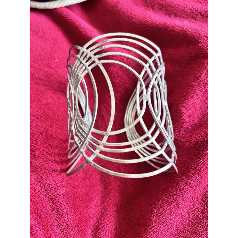 Silvertone Geometric Spiral Cage Cuff Bracelet Adjusts Sturdy Metal Wire 7.25x3